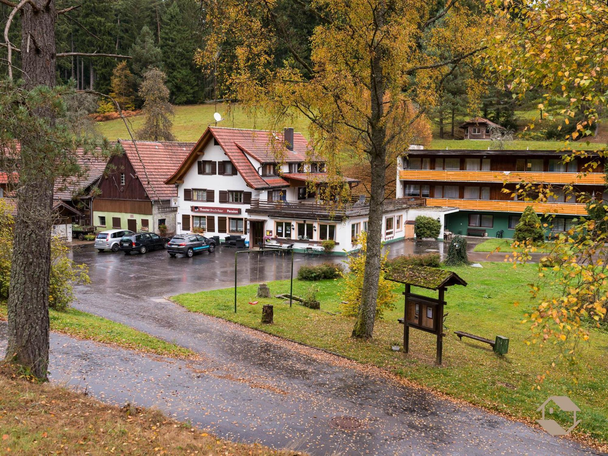 Enri Theater & Pension Bruderhaus Altensteig Exteriör bild